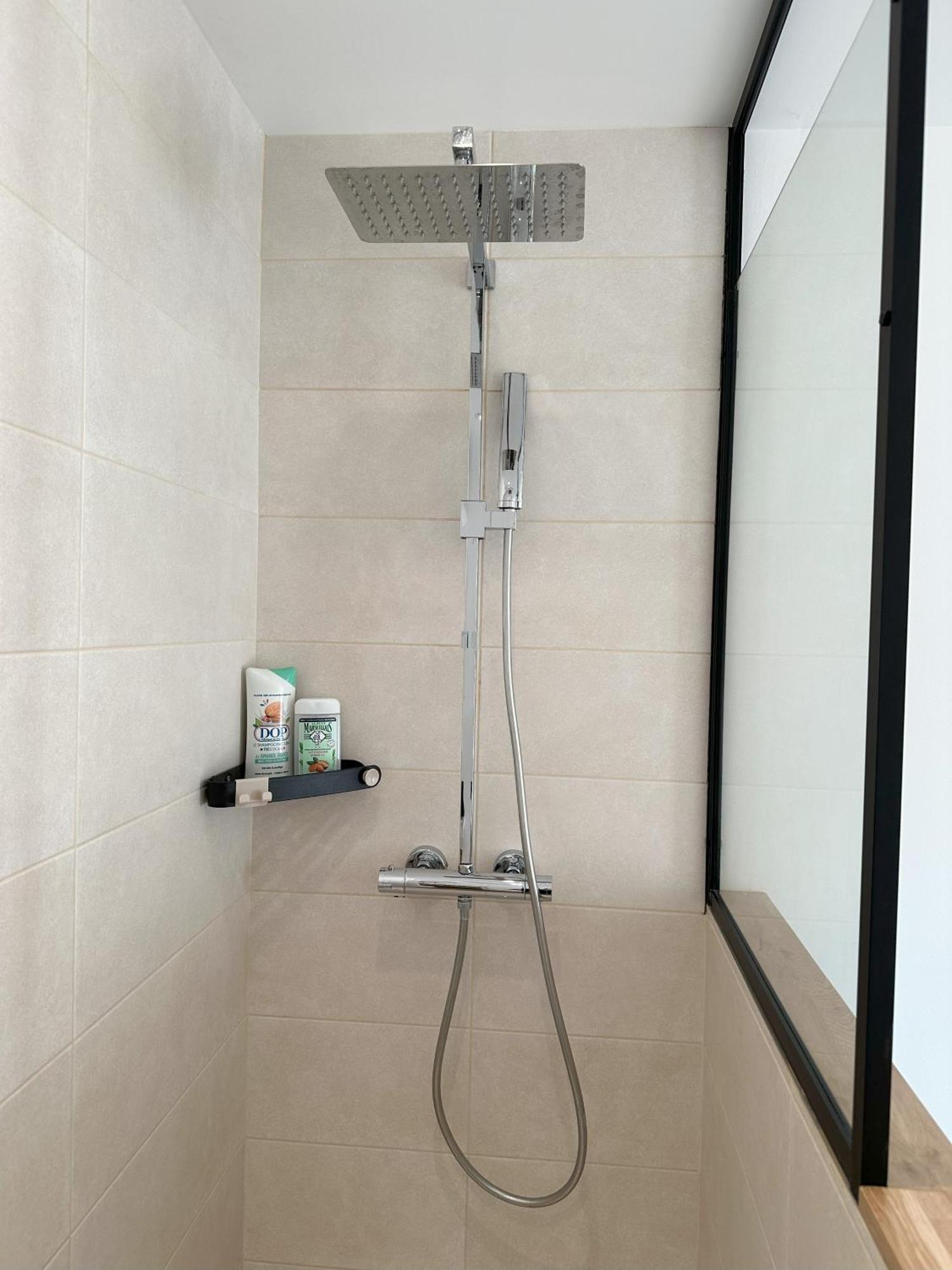 Sunny House - Villa 4 Chambres - Saint Genis Les Ollieres מראה חיצוני תמונה