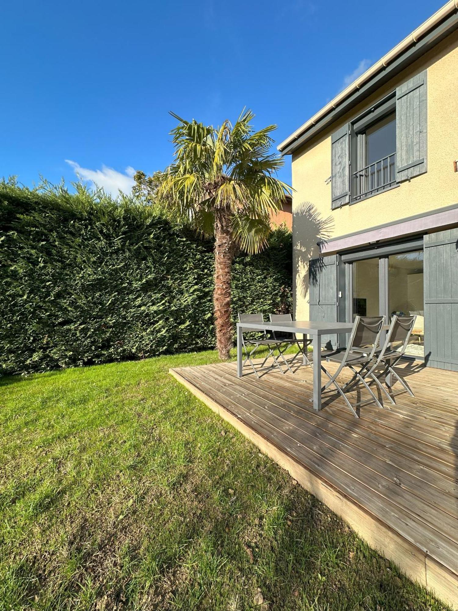 Sunny House - Villa 4 Chambres - Saint Genis Les Ollieres מראה חיצוני תמונה